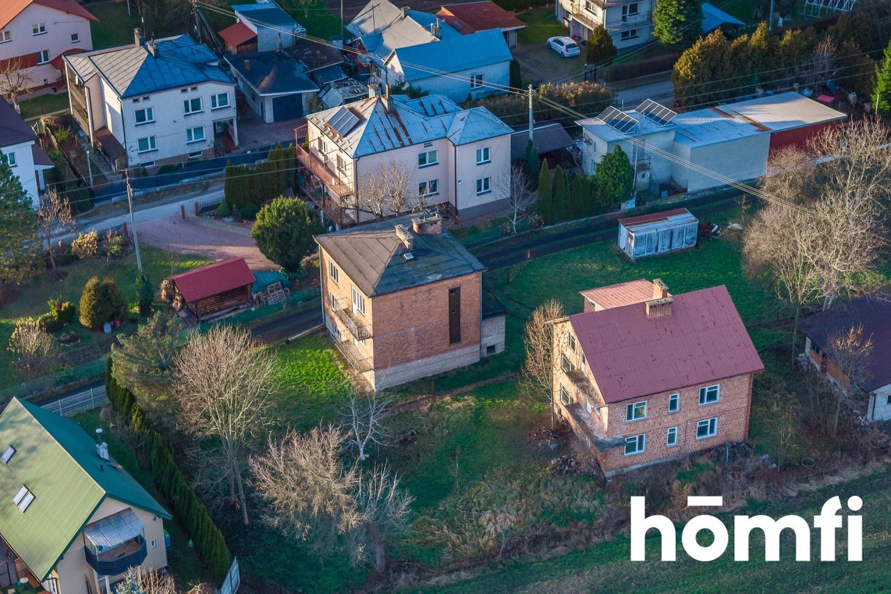 HOUSE FOR RENOVATION WITH INVESTMENT POTENTIAL - Дім - Продаж - Rzeszów, Zwięczyca