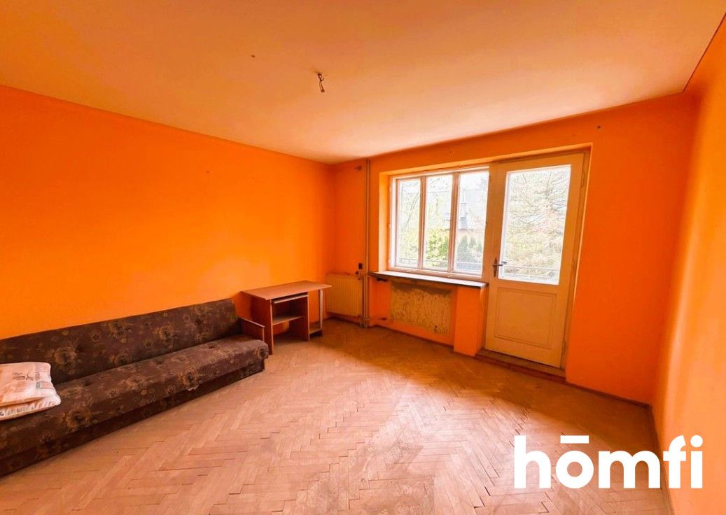 HOUSE FOR RENOVATION WITH INVESTMENT POTENTIAL - Дім - Продаж - Rzeszów, Zwięczyca