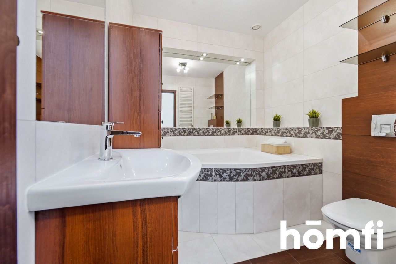 Ładny dom szeregowy z garażem i ogródkiem - Dom - Sprzedaż - Katowice, Podlesie