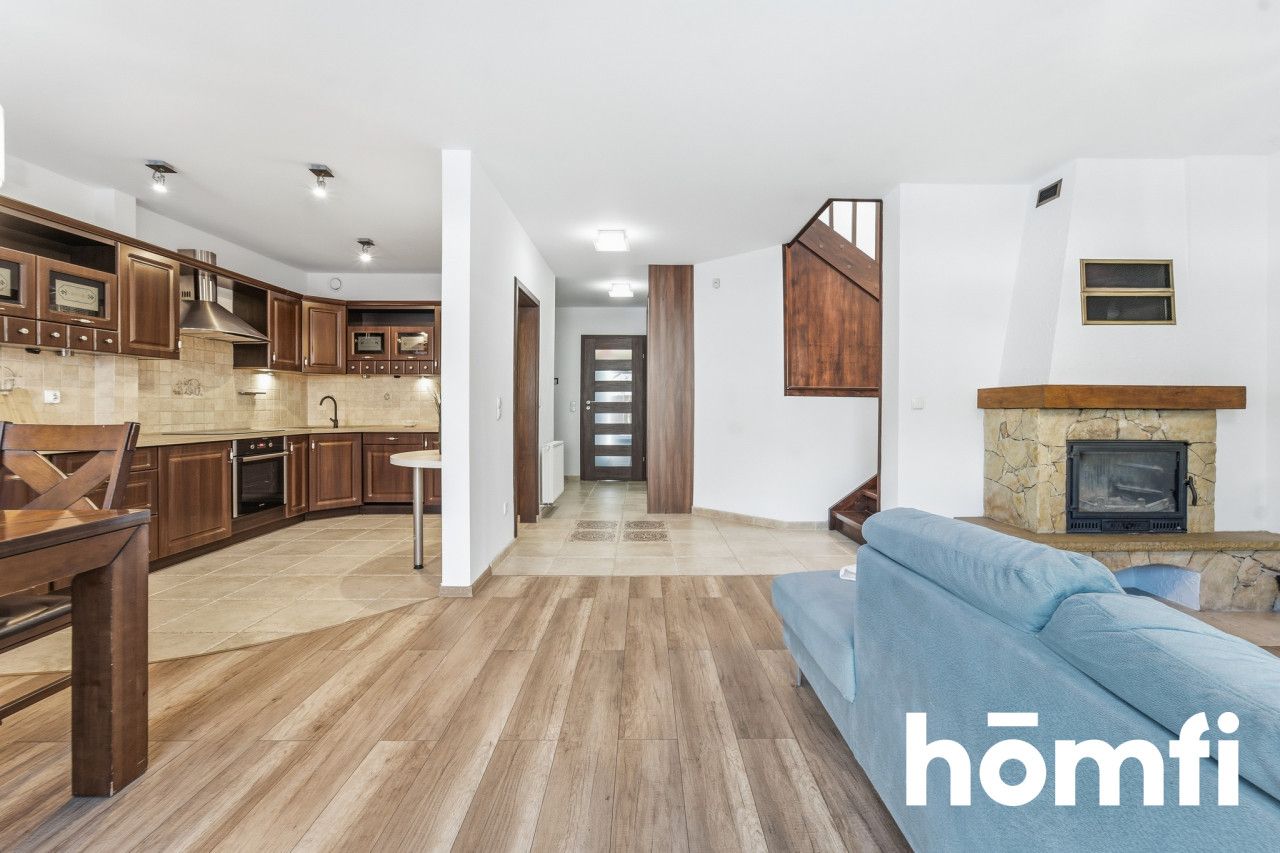 Ładny dom szeregowy z garażem i ogródkiem - Dom - Sprzedaż - Katowice, Podlesie