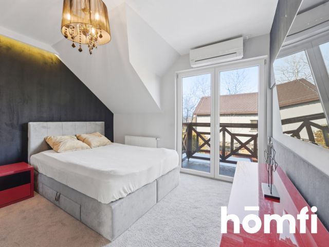 Ładny dom szeregowy z garażem i ogródkiem - Dom - Sprzedaż - Katowice, Podlesie