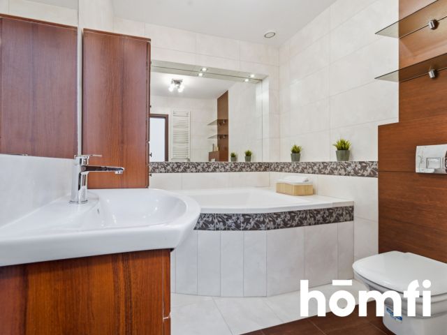 Ładny dom szeregowy z garażem i ogródkiem - Dom - Sprzedaż - Katowice, Podlesie