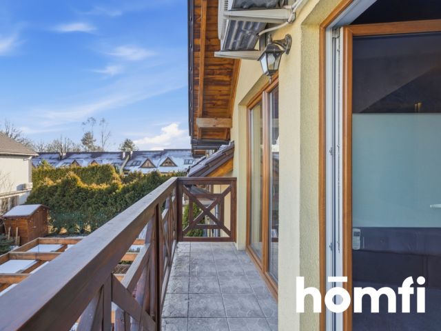 Ładny dom szeregowy z garażem i ogródkiem - Dom - Sprzedaż - Katowice, Podlesie