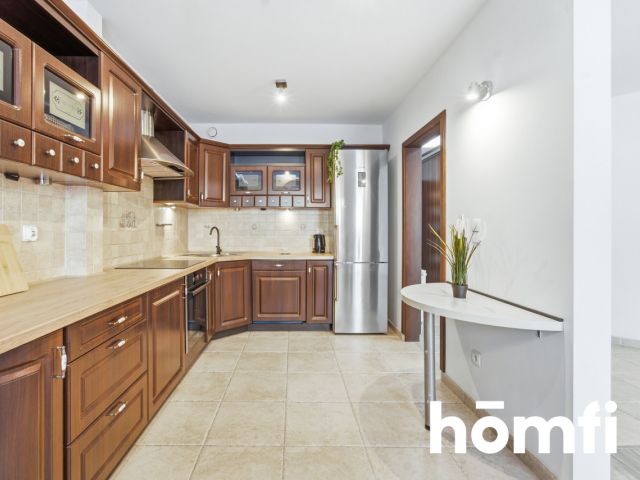 Ładny dom szeregowy z garażem i ogródkiem - Dom - Sprzedaż - Katowice, Podlesie