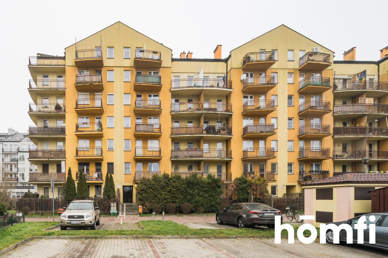 BRIGHT 1 ROOM ON THE 3RD FLOOR ┃ UL. RADZIKOWSKIEGO 100A ┃CLOSE TO IKEA AND GALERIA BRONOWICE┃ BRONOWICE┃BALCONY ┃ - Квартира - Оренда - Kraków, Krowodrza / Bronowice