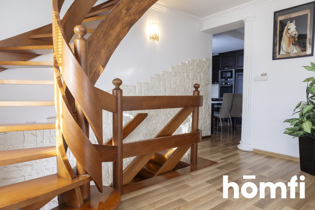 A COZY HOME IN THE HEART OF THE ŚWIĘTOKRZYSKIE MOUNTAINS - Дім - Продаж - Kielecki, Bieliny / Huta Nowa