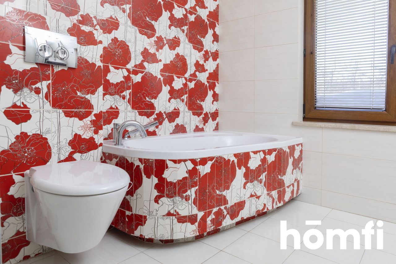 A COZY HOME IN THE HEART OF THE ŚWIĘTOKRZYSKIE MOUNTAINS - Дім - Продаж - Kielecki, Bieliny / Huta Nowa