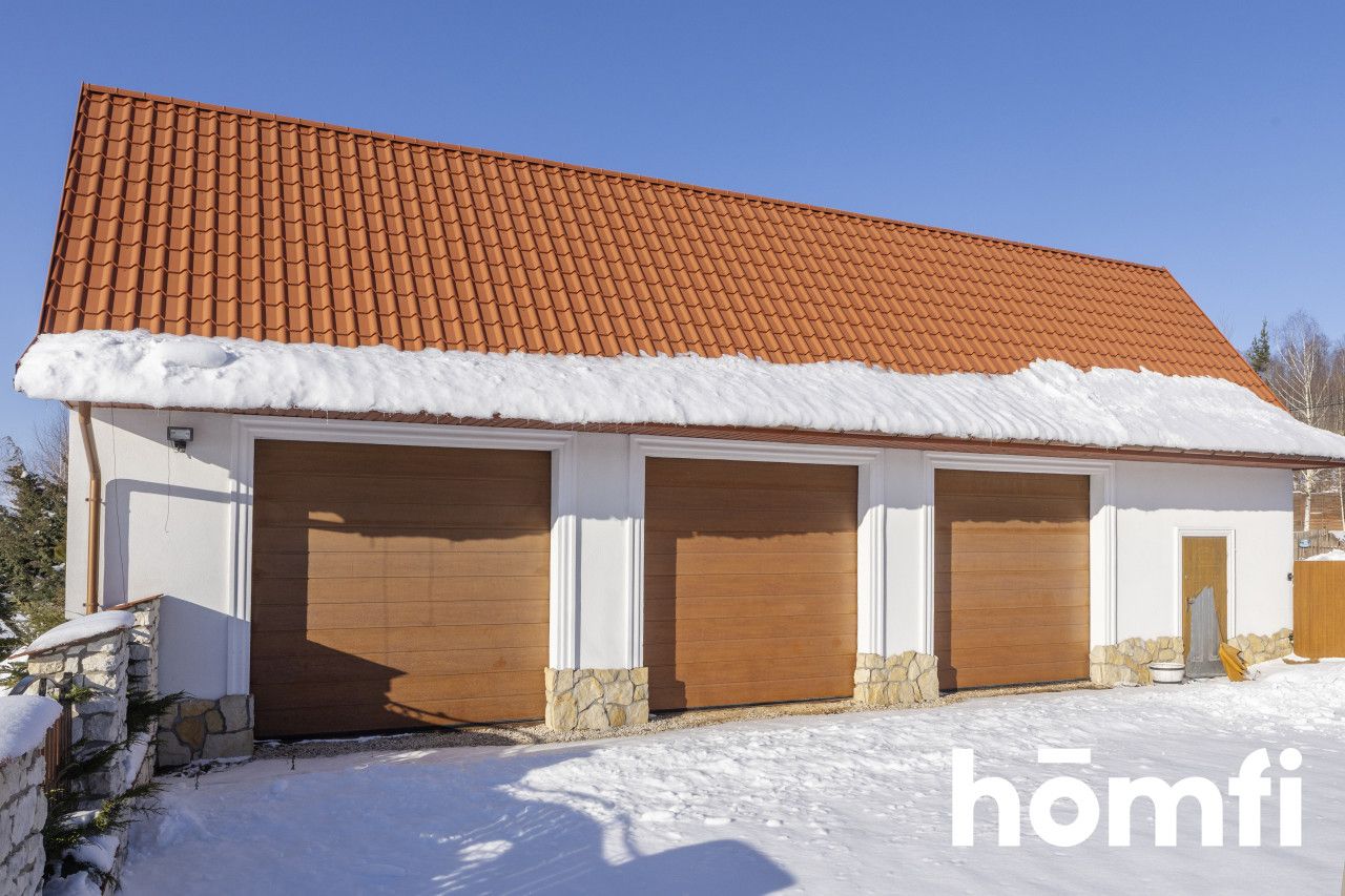 A COZY HOME IN THE HEART OF THE ŚWIĘTOKRZYSKIE MOUNTAINS - Дім - Продаж - Kielecki, Bieliny / Huta Nowa