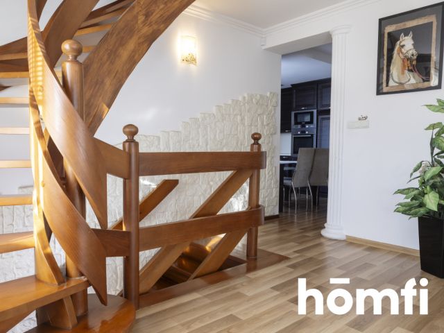 A COZY HOME IN THE HEART OF THE ŚWIĘTOKRZYSKIE MOUNTAINS - Дім - Продаж - Kielecki, Bieliny / Huta Nowa