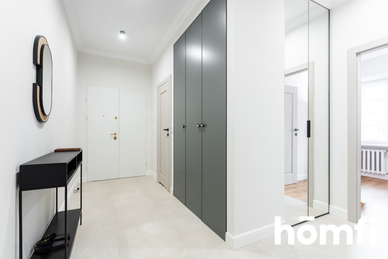 For sale is a unique, 120 sq m family apartment located in the central part of Warsaw - Apartment - Sale - Warszawa, Ochota