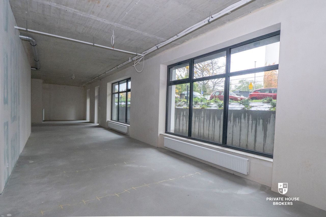 Commercial space for rent 220 sqm Republiki Korczakowskiej street - Commercial premises - Rent - Kraków, Podgórze