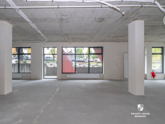 Commercial space for rent 220 sqm Republiki Korczakowskiej street - Commercial premises - Rent - Kraków, Podgórze