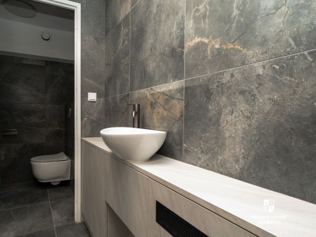 Commercial space for rent 22 sqm Kalwaryjska street - Commercial premises - Rent - Kraków, Podgórze