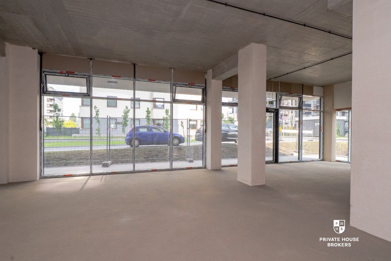Commercial space for sell 157 sqm Powstańców street - Commercial premises - Sale - Kraków, Nowa Huta