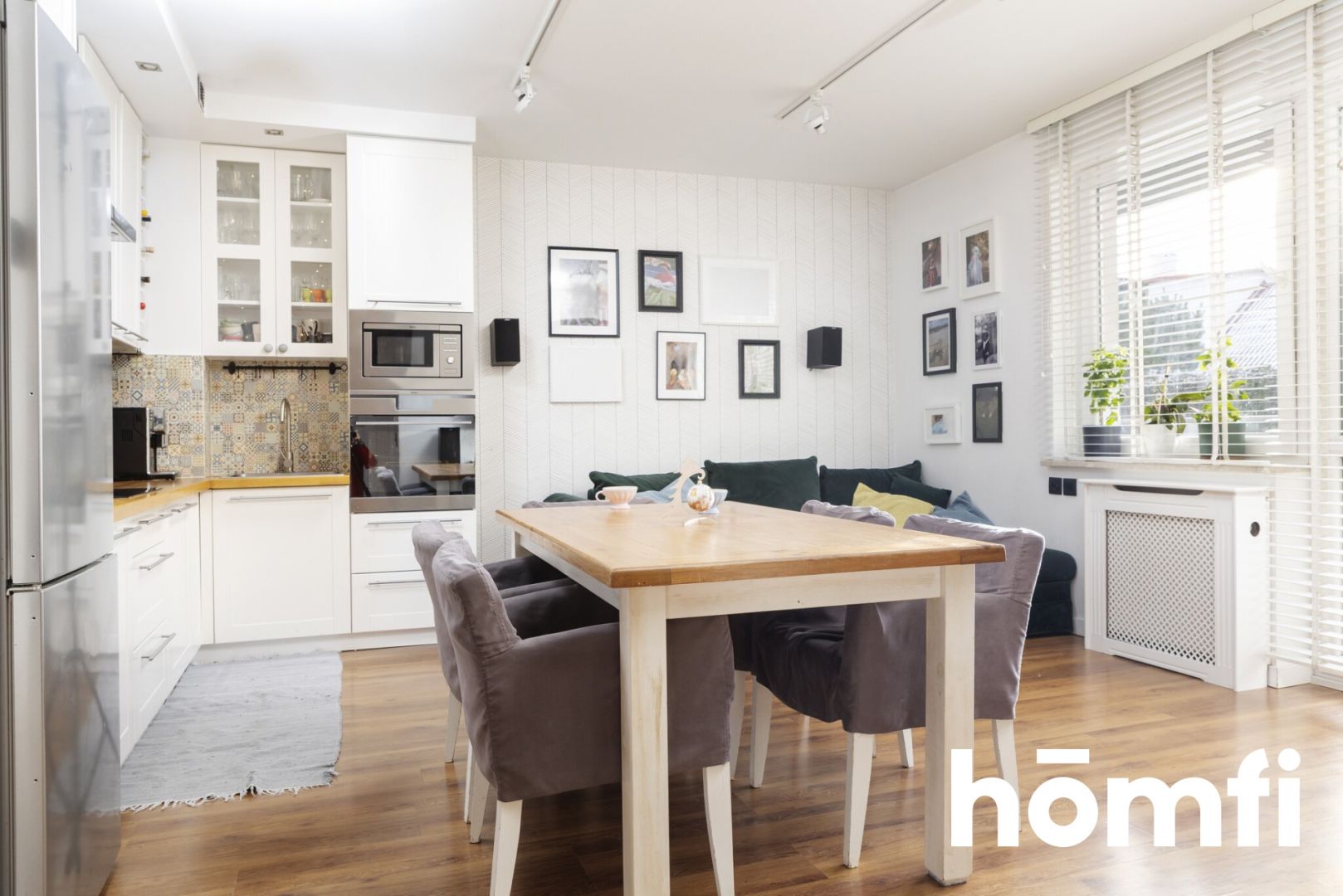 Przestronne mieszkanie z garażem i komórką - Mieszkanie - Sprzedaż - Kielce, Herby