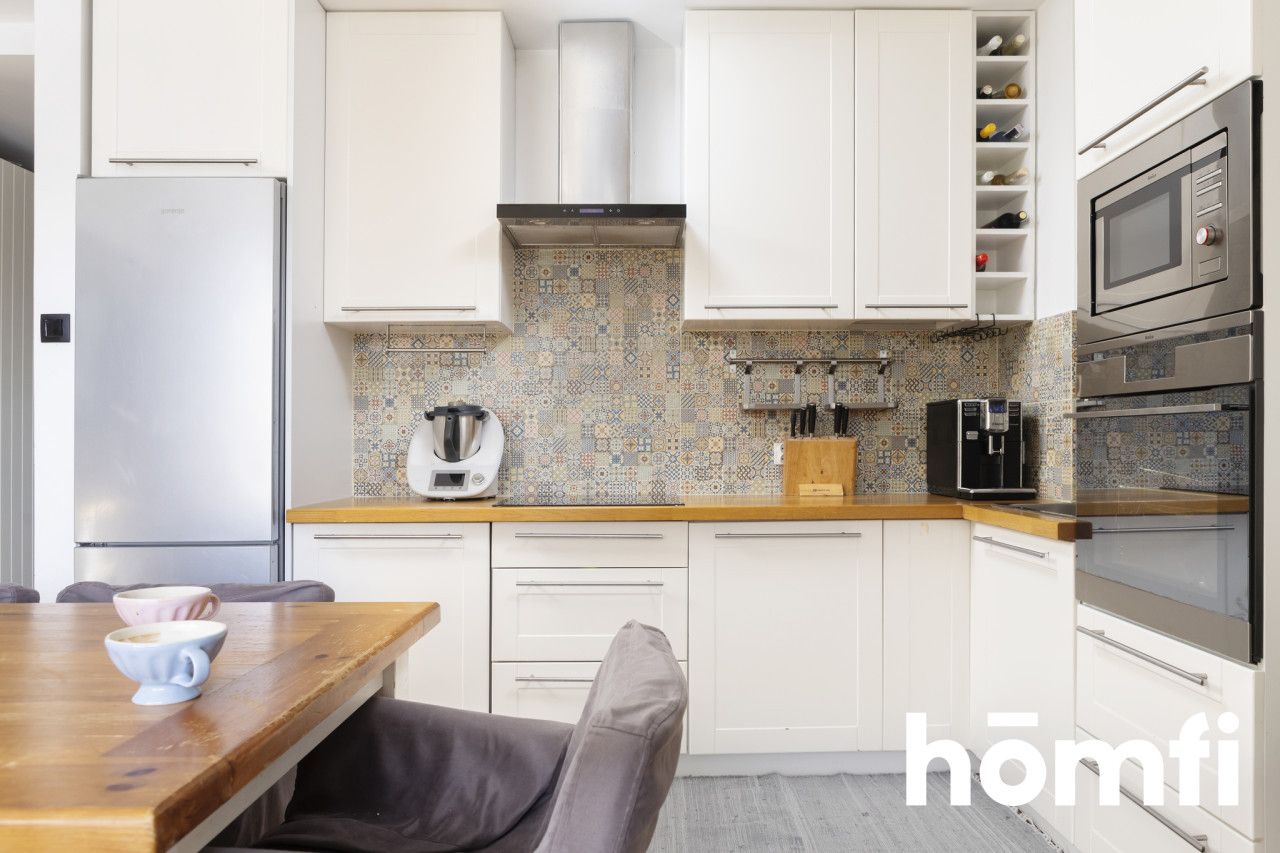 Spacious apartment with garage and storage room - Apartment - Sale - Kielce, Herby