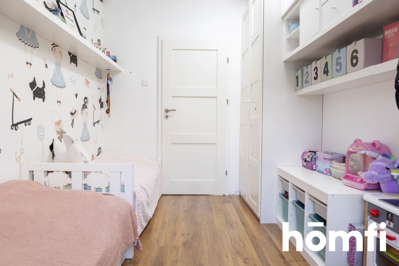 Spacious apartment with garage and storage room - Apartment - Sale - Kielce, Herby