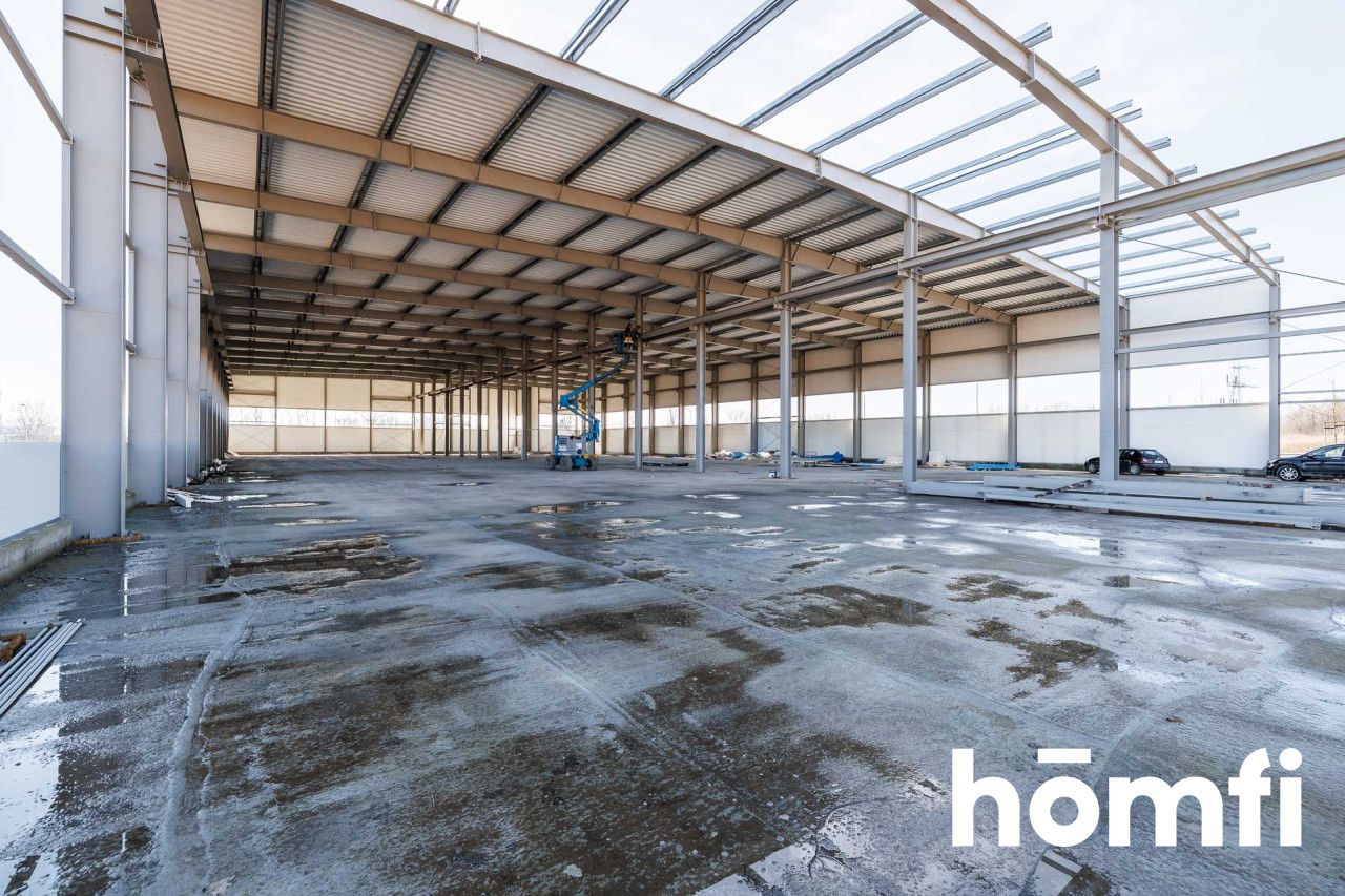 Large hall with overhead rail cranes and a maneuvering area for services or high-tech industry - automotive, electronics, robotics, pharmacy, defense industry | Badeniego | Igołomska | Nowa Huta - Plot - Sale - Kraków, Nowa Huta