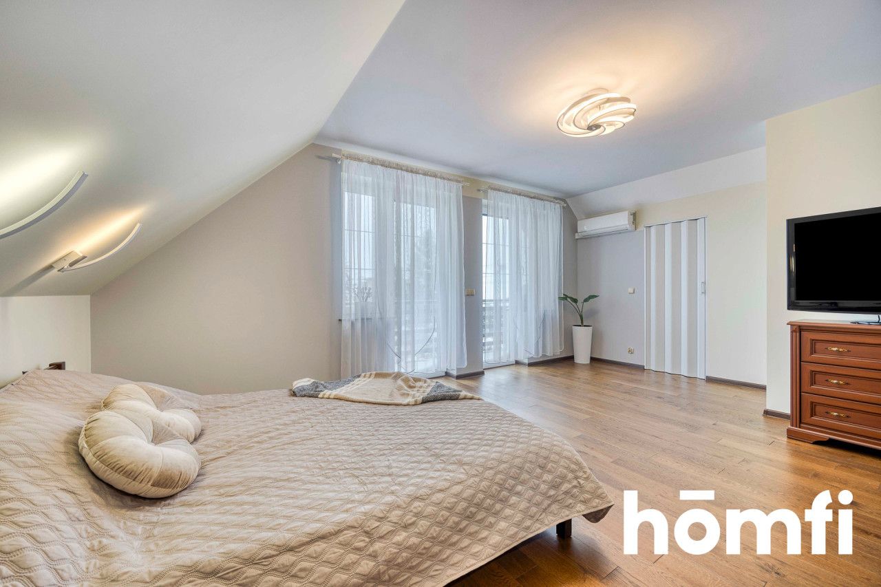 Dom wolnostojący z klimatyzacją i fotowoltaiką - Dom - Sprzedaż - Rzeszowski, Boguchwała