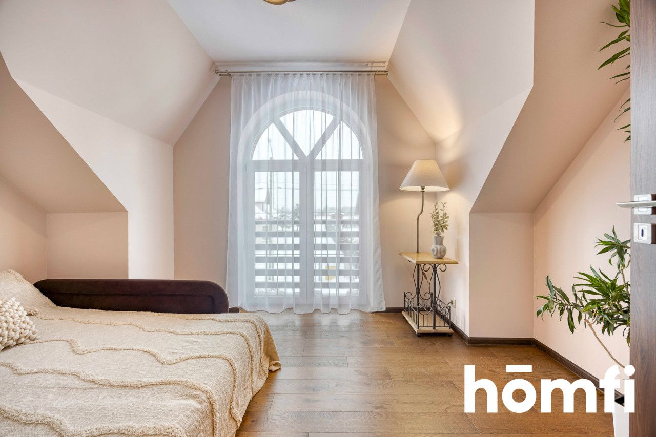 Dom wolnostojący z klimatyzacją i fotowoltaiką - Dom - Sprzedaż - Rzeszowski, Boguchwała