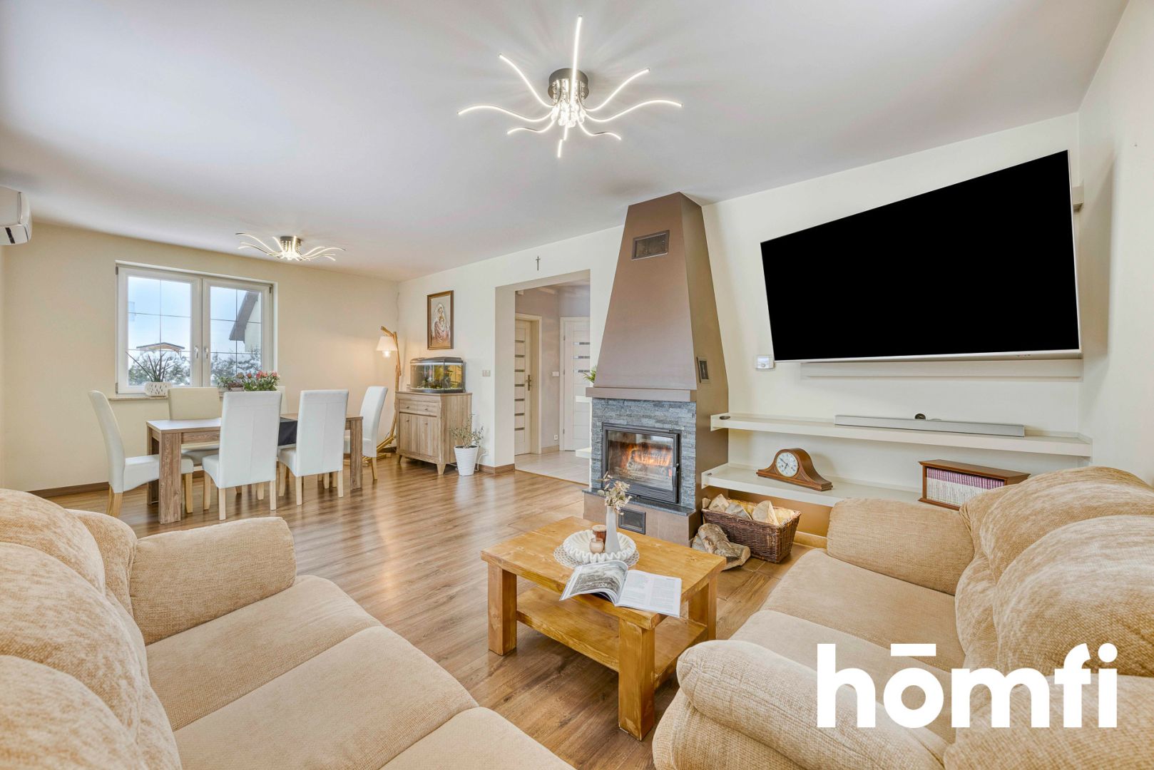 Dom wolnostojący z klimatyzacją i fotowoltaiką - Dom - Sprzedaż - Rzeszowski, Boguchwała