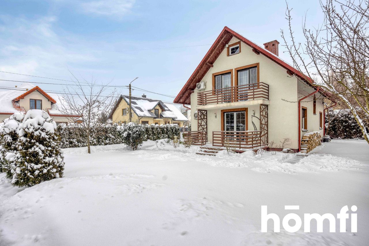 Dom wolnostojący z klimatyzacją i fotowoltaiką - Dom - Sprzedaż - Rzeszowski, Boguchwała