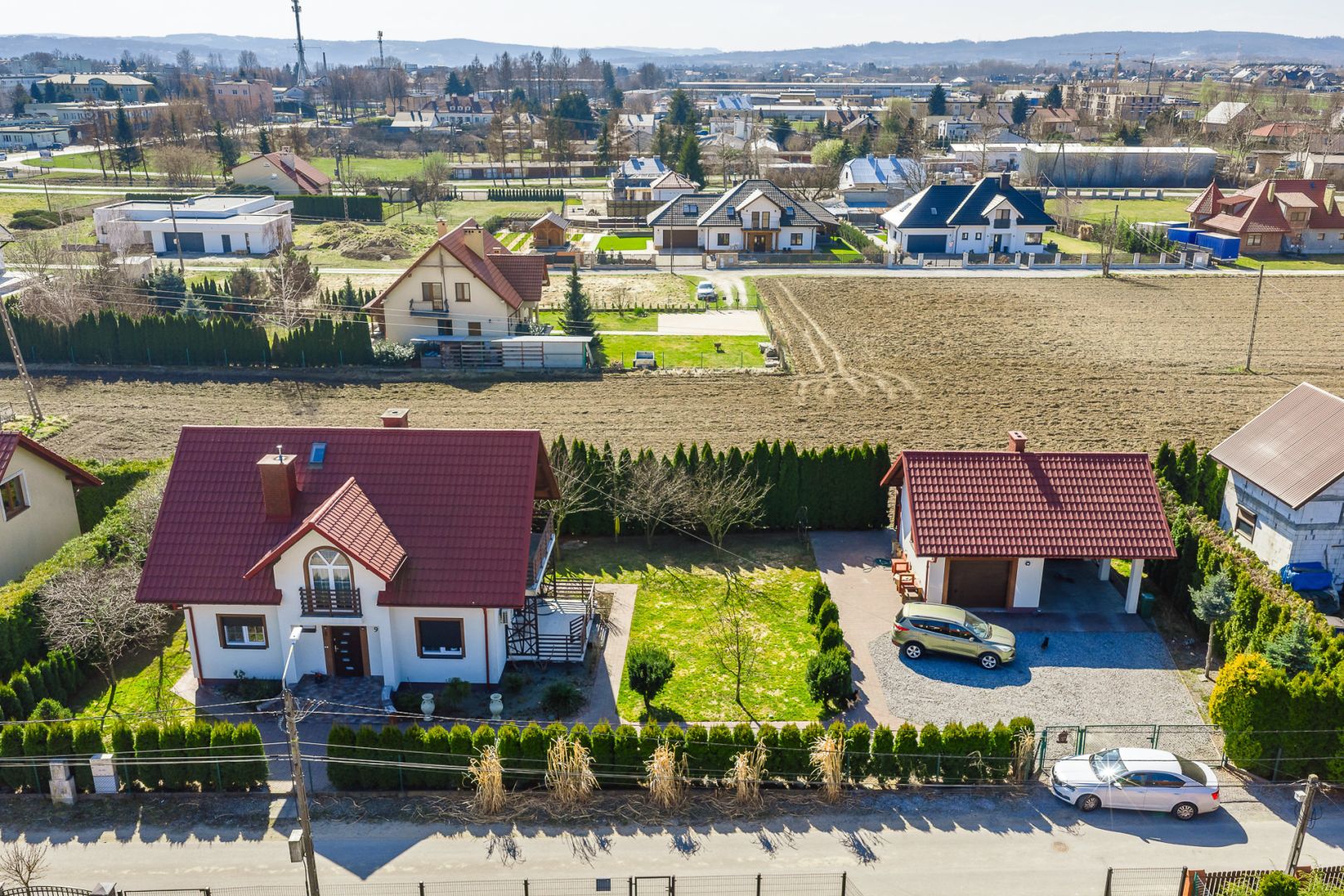 Dom wolnostojący z klimatyzacją i fotowoltaiką - Dom - Sprzedaż - Rzeszowski, Boguchwała