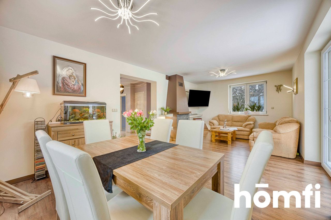 Dom wolnostojący z klimatyzacją i fotowoltaiką - Dom - Sprzedaż - Rzeszowski, Boguchwała