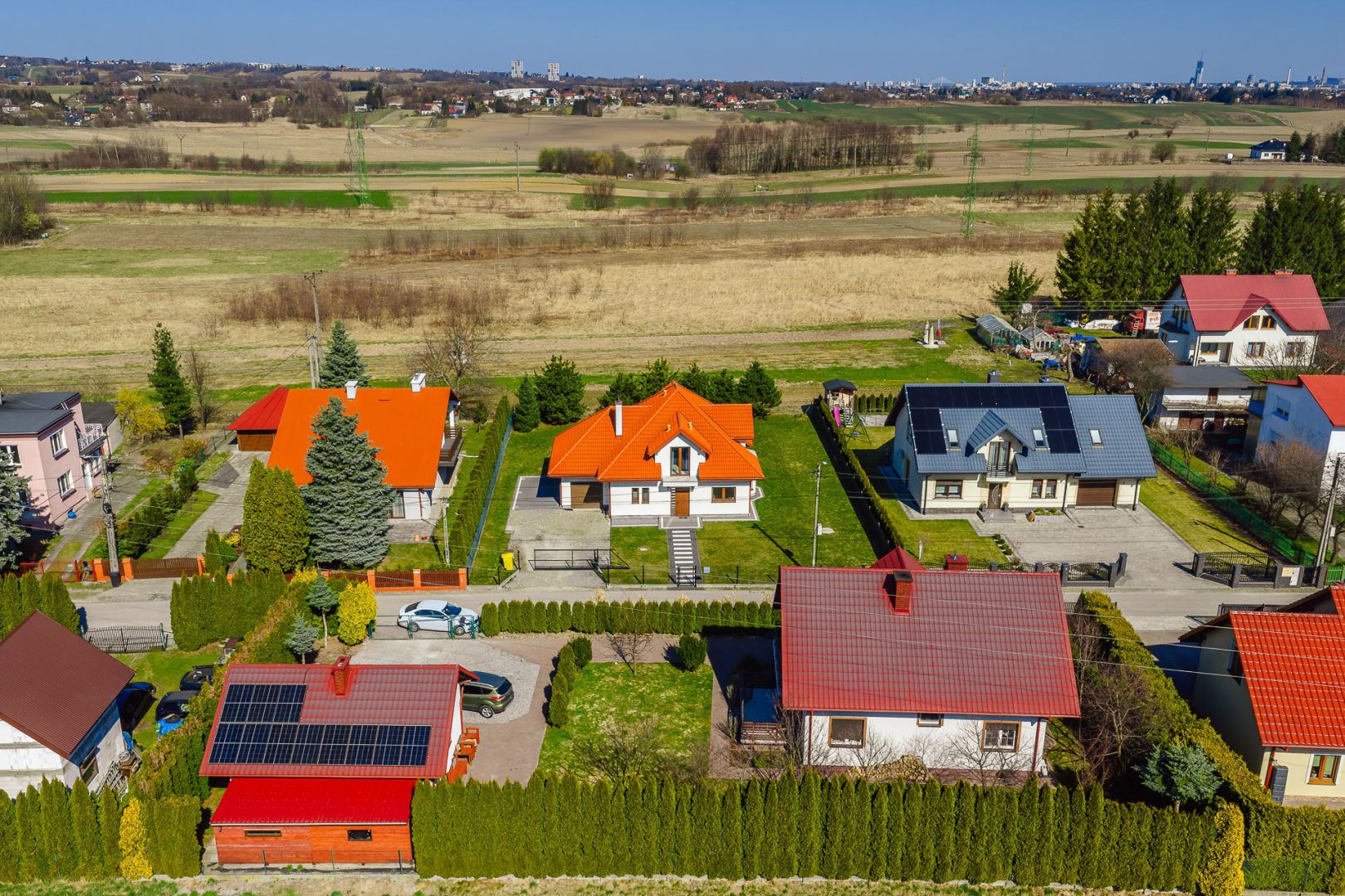 Dom wolnostojący z klimatyzacją i fotowoltaiką - Dom - Sprzedaż - Rzeszowski, Boguchwała