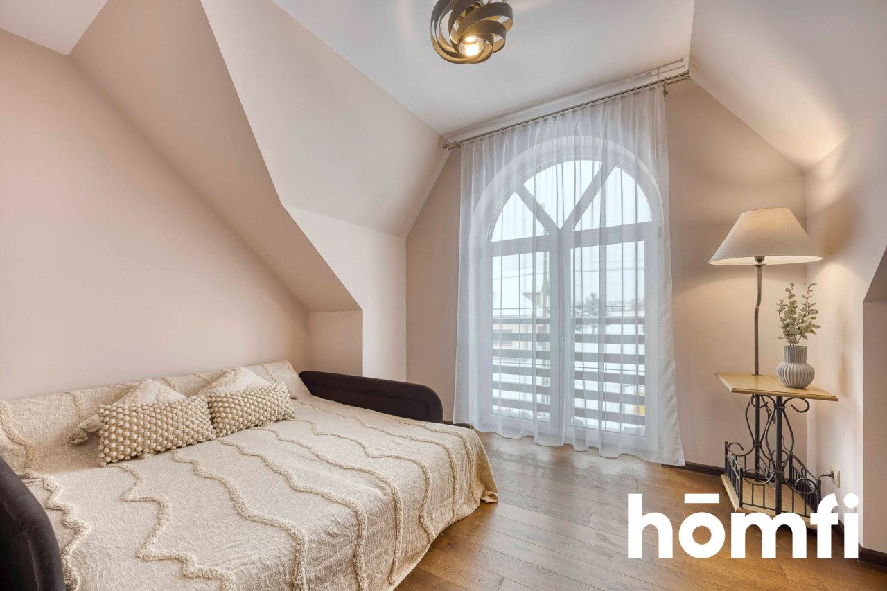 Dom wolnostojący z klimatyzacją i fotowoltaiką - Dom - Sprzedaż - Rzeszowski, Boguchwała