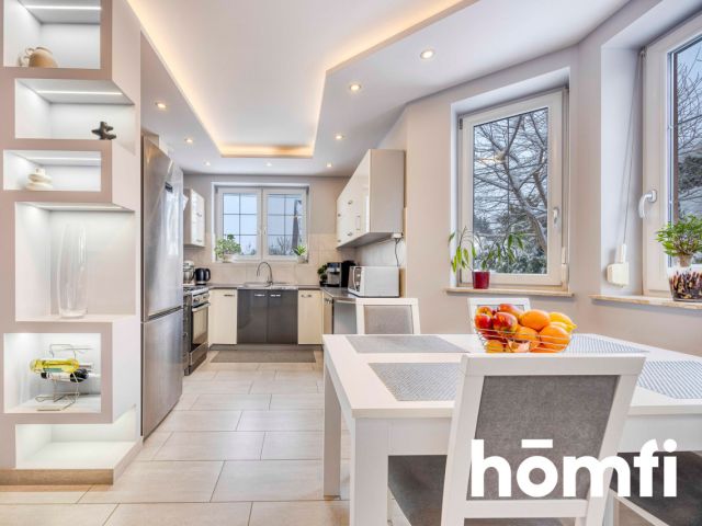 Detached house with air conditioning and photovoltaics - Дім - Продаж - Rzeszowski, Boguchwała