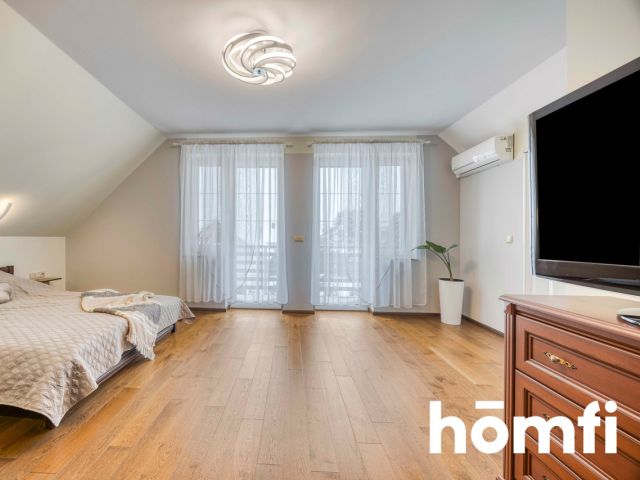 Dom wolnostojący z klimatyzacją i fotowoltaiką - Dom - Sprzedaż - Rzeszowski, Boguchwała