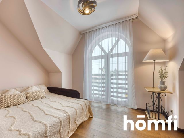 Detached house with air conditioning and photovoltaics - Дім - Продаж - Rzeszowski, Boguchwała