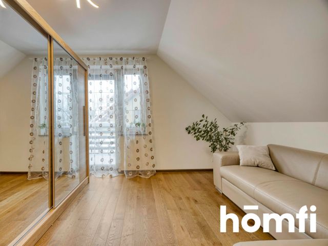 Dom wolnostojący z klimatyzacją i fotowoltaiką - Dom - Sprzedaż - Rzeszowski, Boguchwała