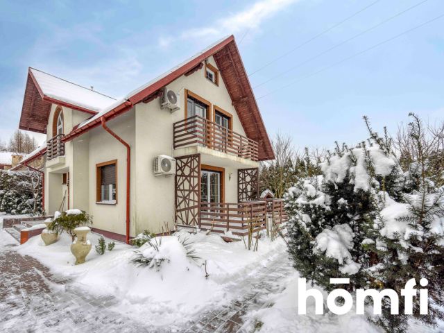 Dom wolnostojący z klimatyzacją i fotowoltaiką - Dom - Sprzedaż - Rzeszowski, Boguchwała