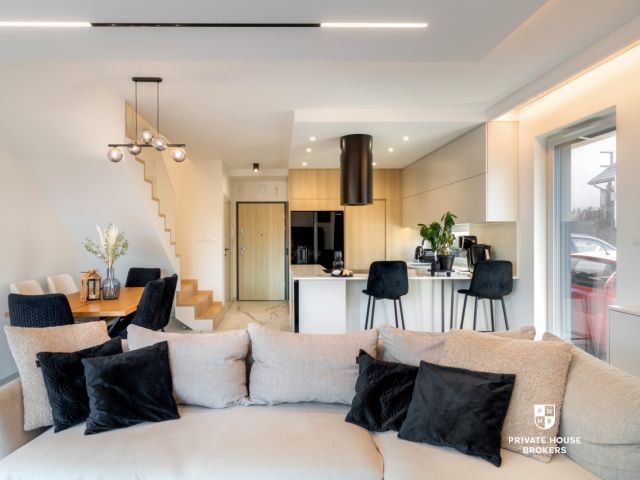 Luxury 3-Bedroom Terraced House with Garden in Mogilany - House - Sale - Krakowski, Mogilany