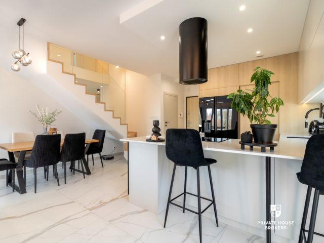 Luxury 3-Bedroom Terraced House with Garden in Mogilany - House - Sale - Krakowski, Mogilany