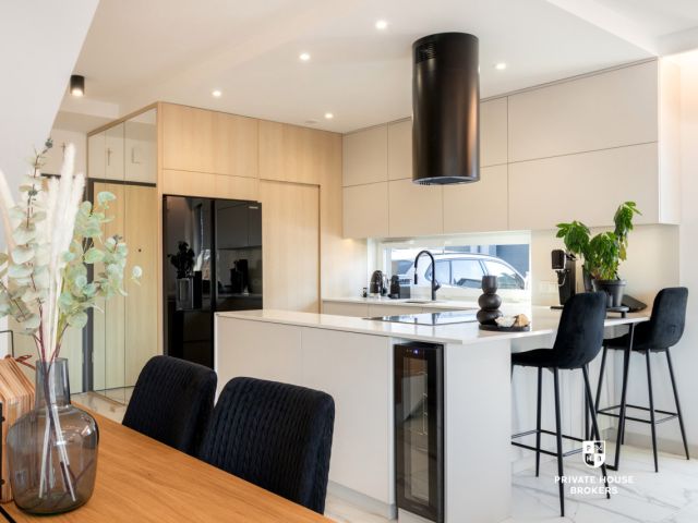 Luxury 3-Bedroom Terraced House with Garden in Mogilany - House - Sale - Krakowski, Mogilany