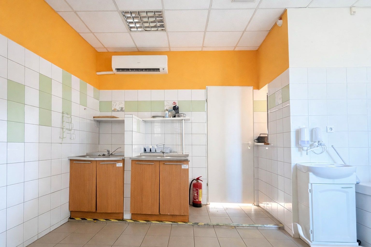 Lokal usługowy | wysoki ROI | Dowolna aranżacja - Lokal użytkowy - Sprzedaż - Bielsko-Biała, Złote Łany