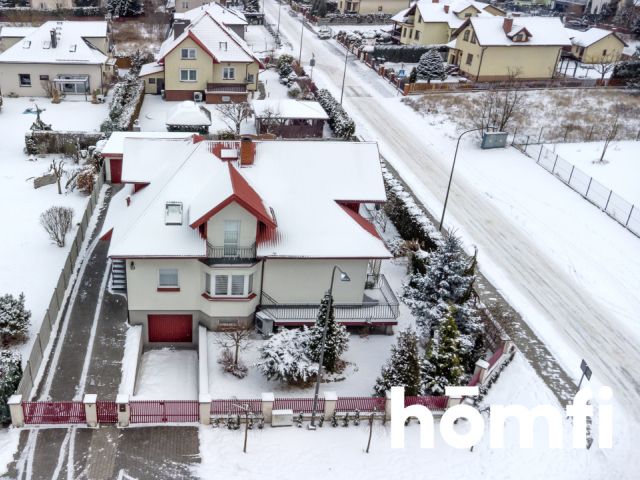 HOUSE READY TO MOVE IN, 10 KM FROM KIELCE - Дім - Продаж - Kielecki, Piekoszów