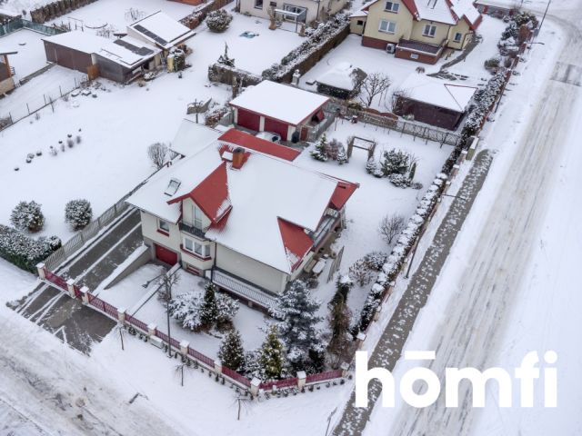 HOUSE READY TO MOVE IN, 10 KM FROM KIELCE - Дім - Продаж - Kielecki, Piekoszów