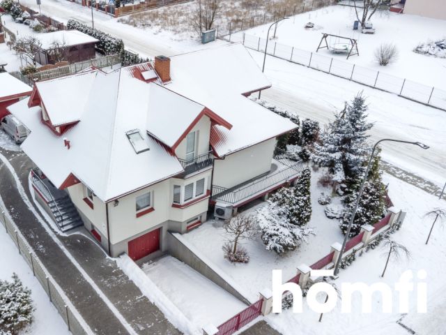 HOUSE READY TO MOVE IN, 10 KM FROM KIELCE - Дім - Продаж - Kielecki, Piekoszów