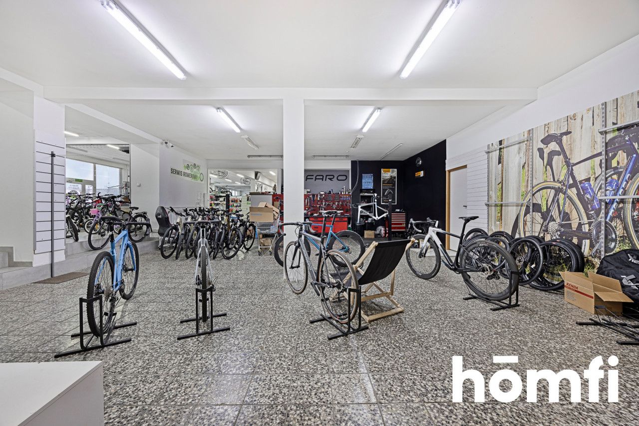 Office–Retail–Warehouse Property near A4, Dębica - Комерційне приміщення - Продаж - Dębicki, Dębica