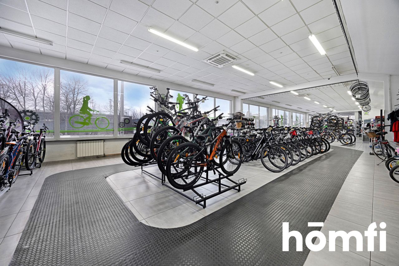 Office–Retail–Warehouse Property near A4, Dębica - Комерційне приміщення - Продаж - Dębicki, Dębica