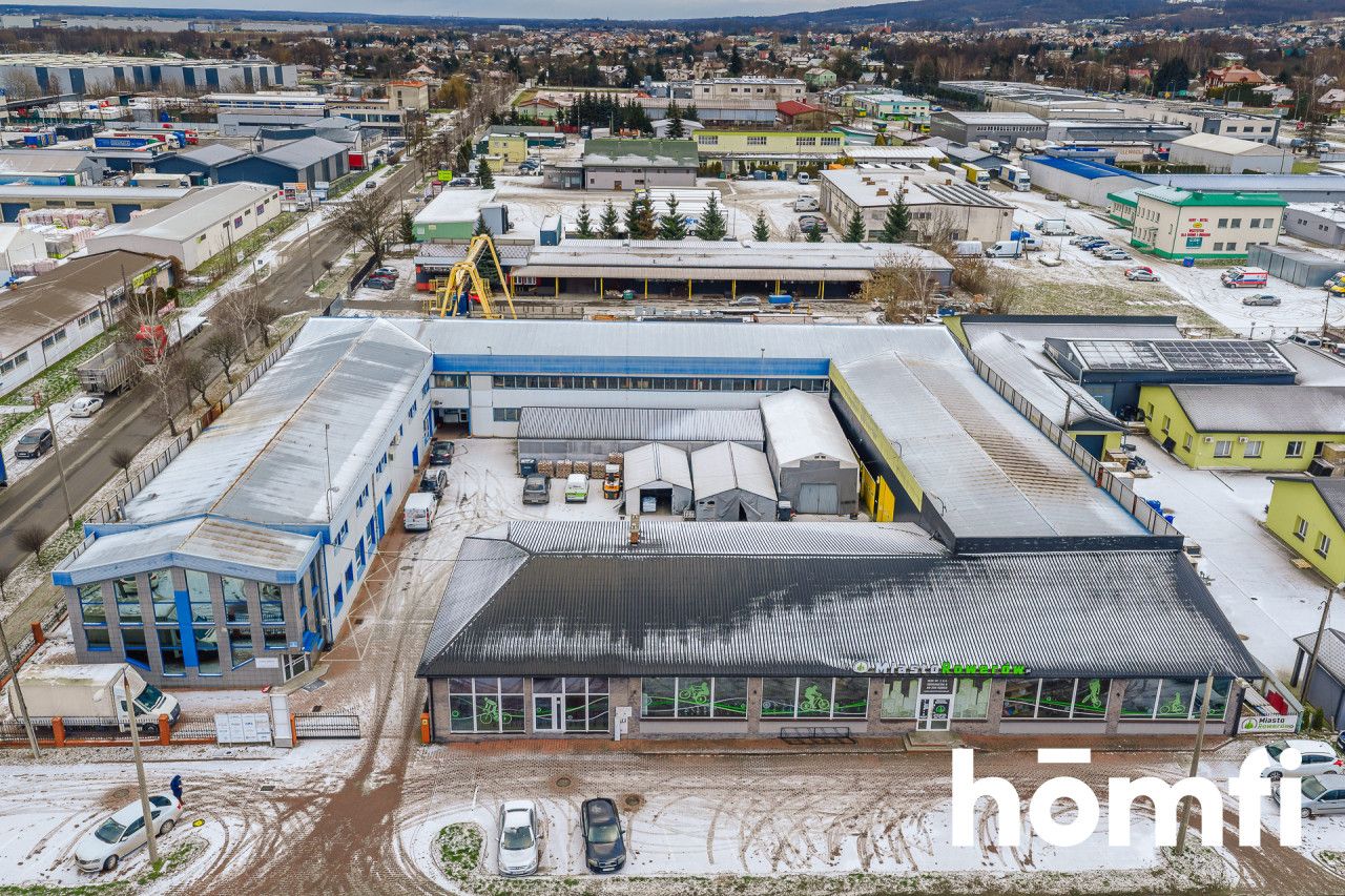 Office–Retail–Warehouse Property near A4, Dębica - Комерційне приміщення - Продаж - Dębicki, Dębica