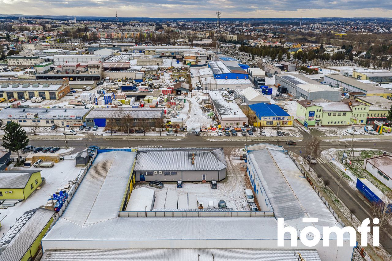 Office–Retail–Warehouse Property near A4, Dębica - Комерційне приміщення - Продаж - Dębicki, Dębica