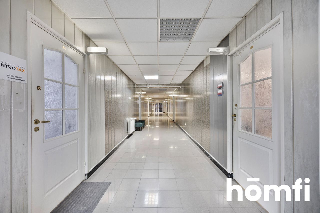 Office–Retail–Warehouse Property near A4, Dębica - Комерційне приміщення - Продаж - Dębicki, Dębica