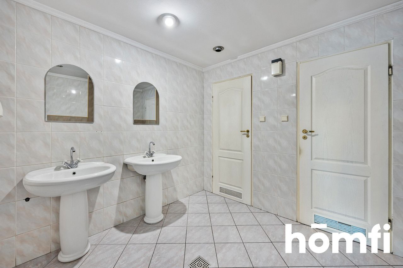 Office–Retail–Warehouse Property near A4, Dębica - Комерційне приміщення - Продаж - Dębicki, Dębica