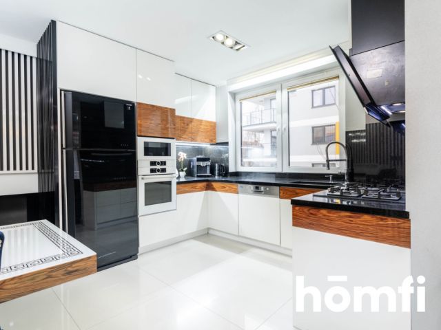 Dwupoziomowe mieszkanie 120m2 z ogródkiem - Mieszkanie - Sprzedaż - Wołomiński, Ząbki