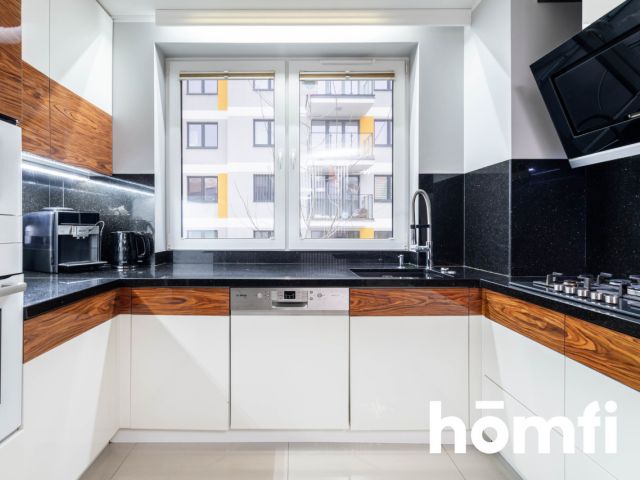 Dwupoziomowe mieszkanie 120m2 z ogródkiem - Mieszkanie - Sprzedaż - Wołomiński, Ząbki